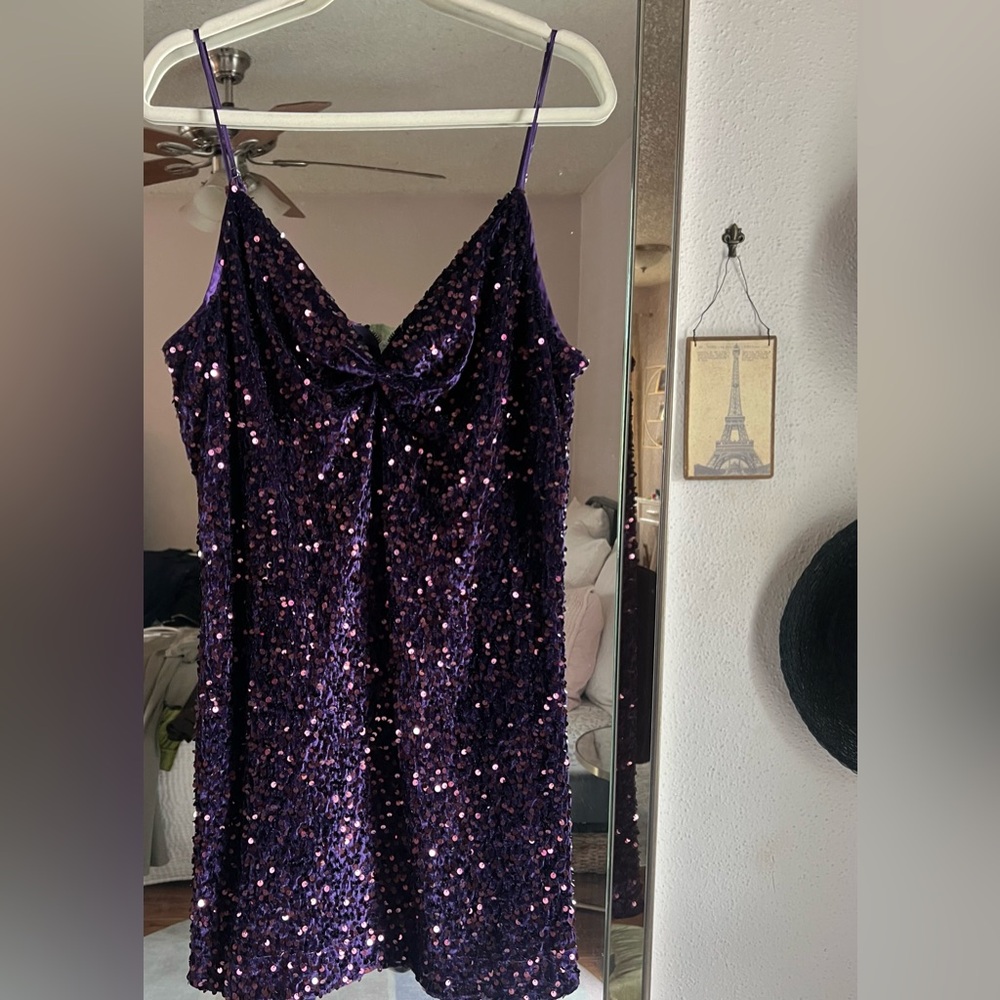 Beautiful Sequined Sweetheart Mini Dress - Plum & Maroon - XL (Socialite)